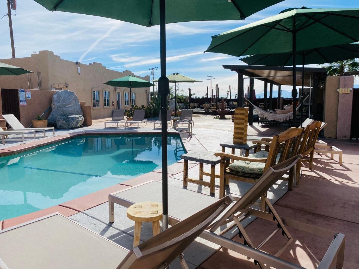 Mi Kasa Hot Springs 420,Adults Only, Clothing Optional Hotell Desert Hot Springs Eksteriør bilde