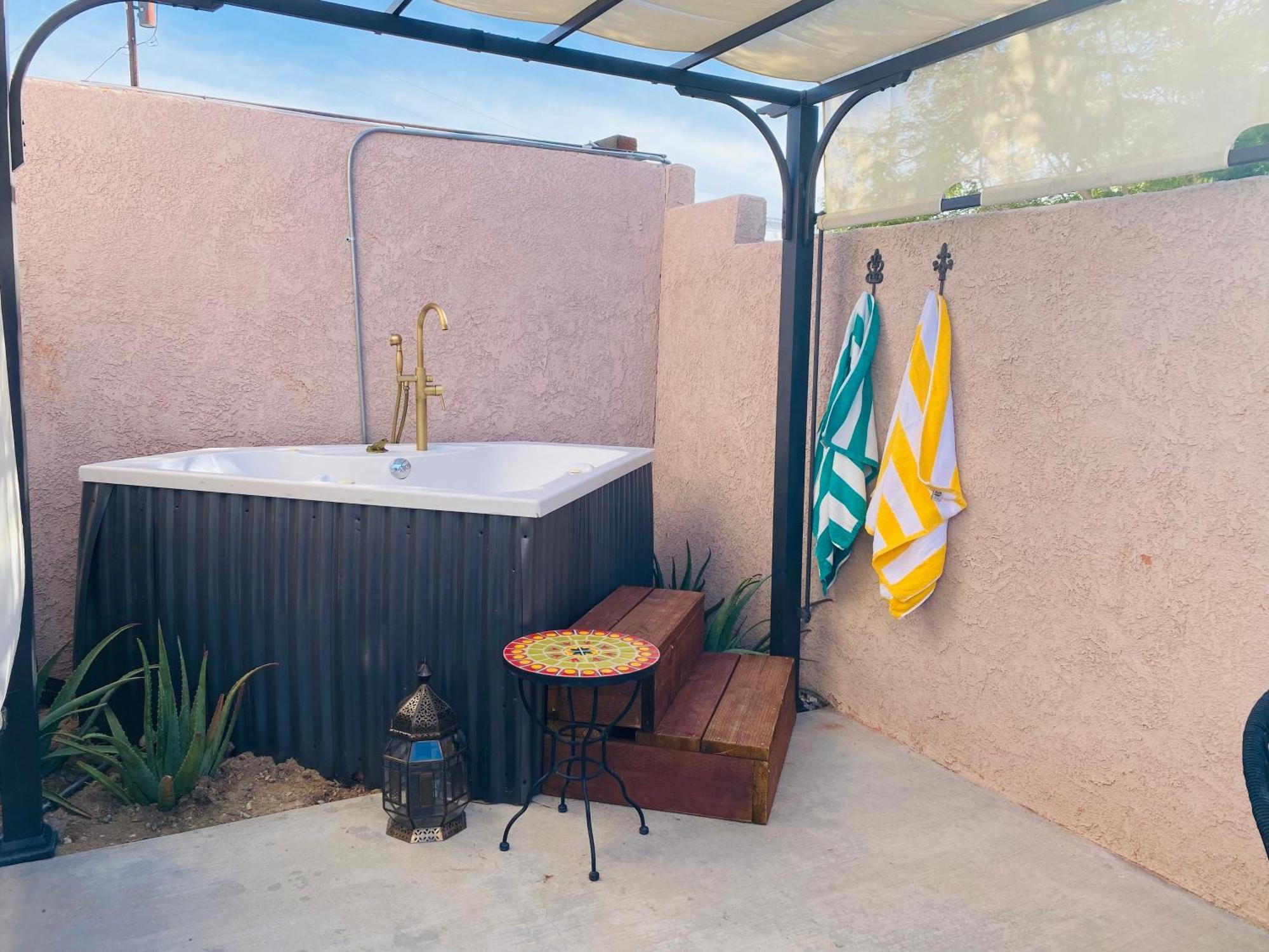 Mi Kasa Hot Springs 420,Adults Only, Clothing Optional Hotell Desert Hot Springs Eksteriør bilde